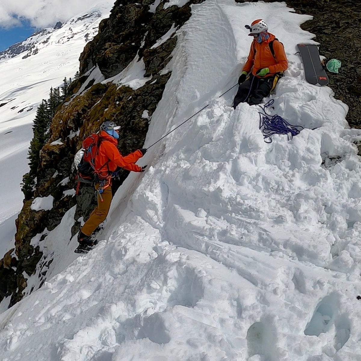 learn to provide belays while backcountry splitboarding on a splitmo 4 day course at mount baker or mount shuksan